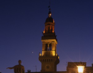 Torre Civica - Vista notturna da piazza Mazzini